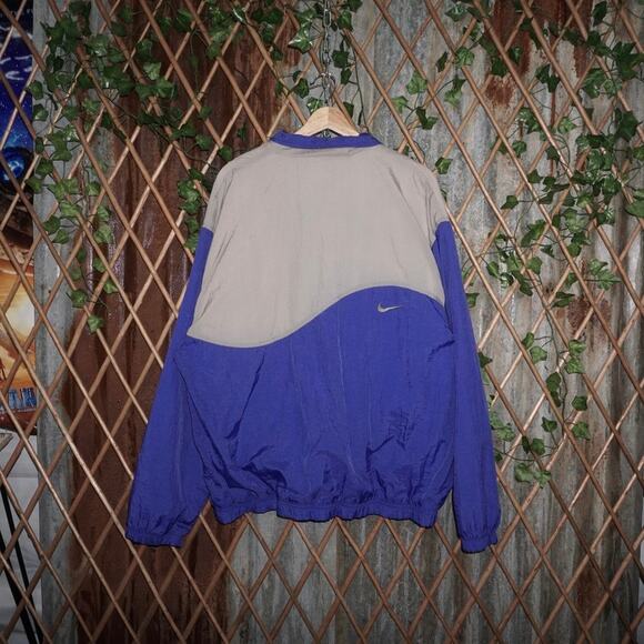 XL - Vintage Y2K Nike embroider 90s purple/gray windbreaker - Picture 2 of 4